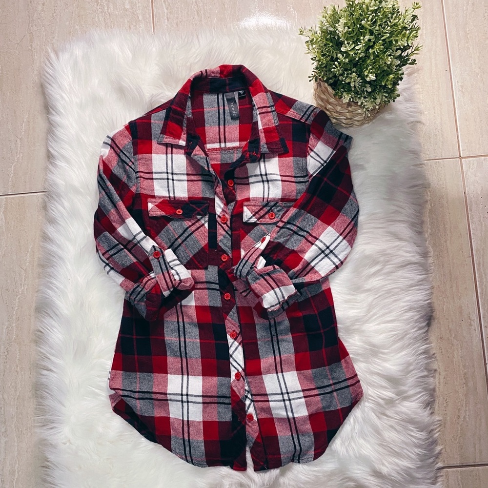 Women’s plaid shirts 🌸